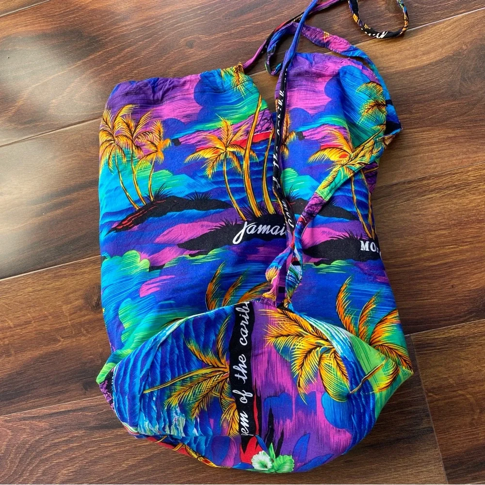 4/$20 Jamaica Caribbean Drawstring Lined Bucket Bag